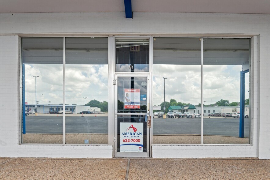 522 S Chestnut St, Lufkin, TX à louer - Photo de l’immeuble – Image 3 sur 8