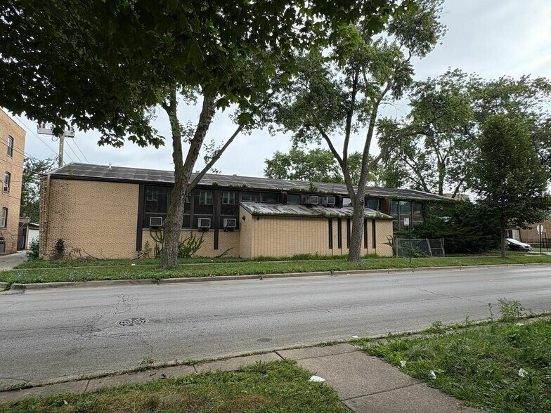 7550 S Phillips Ave, Chicago, IL à vendre - Photo de l’immeuble – Image 3 sur 5