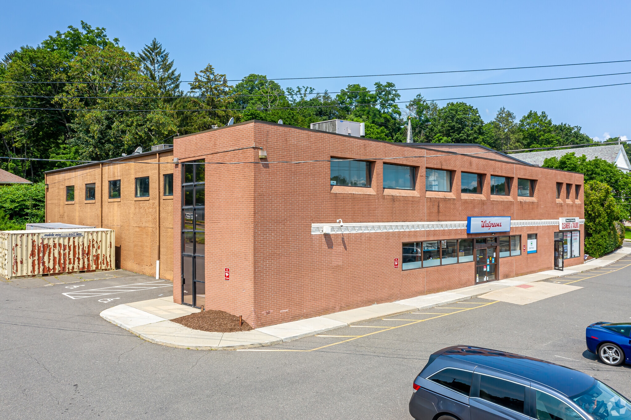 620 Main St, Watertown, CT à louer Photo principale– Image 1 sur 3