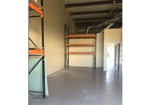 2240 Hemingway Dr, Fort Myers, FL à vendre - Photo intérieure – Image 2 sur 8