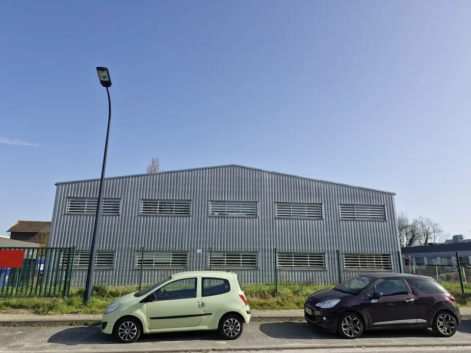 Local d'activités dans Bordeaux à vendre Photo de l’immeuble– Image 1 sur 11