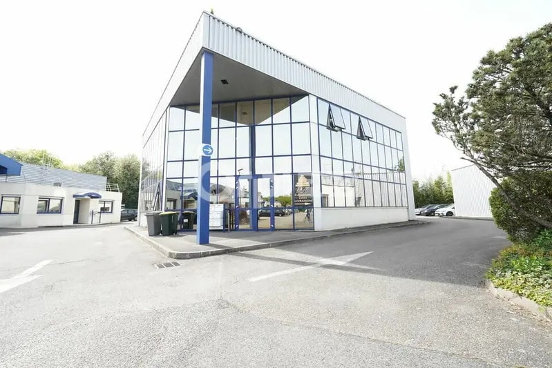 5 Chemin Du Favier, Saint-Genis-Laval à louer - Photo de l’immeuble – Image 2 sur 6