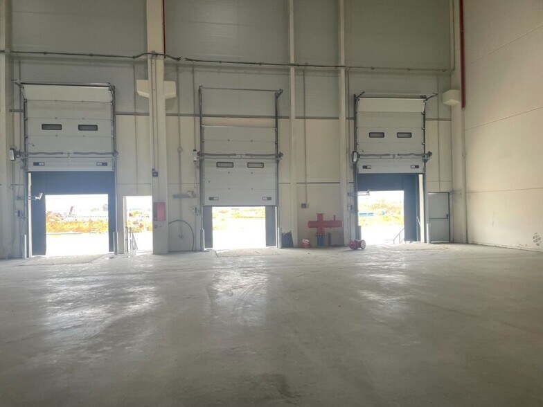 Poligono Isla, Dos Hermanas, La, 2, Dos Hermanas, Sevilla à louer - Photo de l’immeuble – Image 2 sur 10