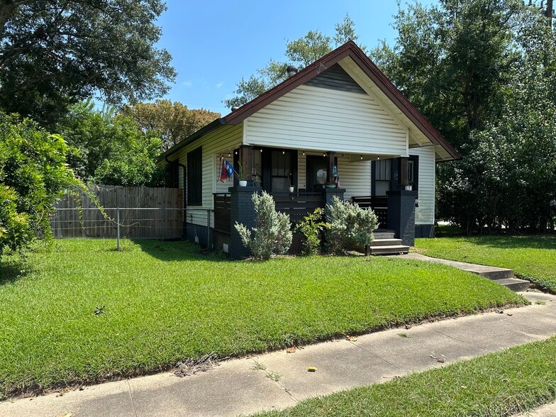 620 N 5th St, Silsbee, TX à vendre - Photo principale – Image 1 sur 12