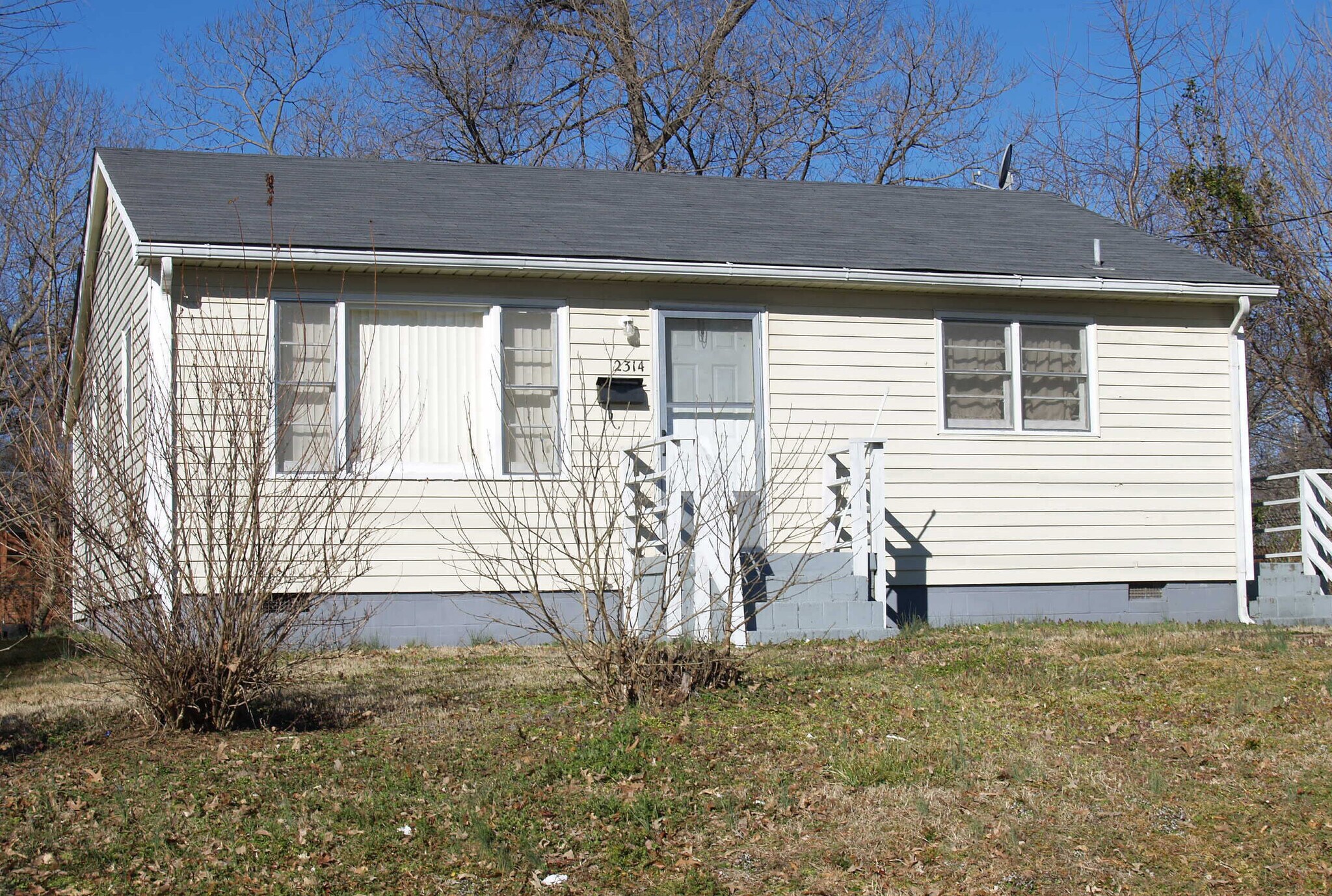 2314 Waterbury St, Winston-Salem, NC à vendre Photo principale– Image 1 sur 2
