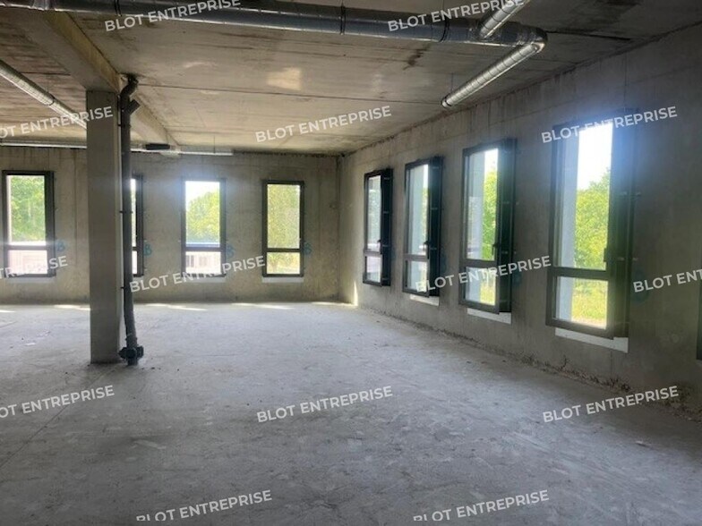 Bureau dans Ploërmel à vendre - Photo intérieure – Image 3 sur 6
