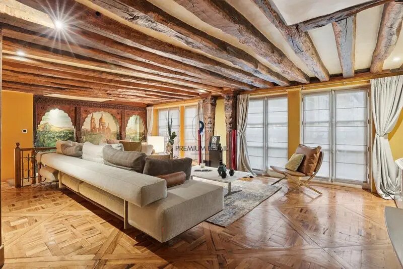 Rue Mabillon, Paris à vendre - Photo de l’immeuble – Image 3 sur 13