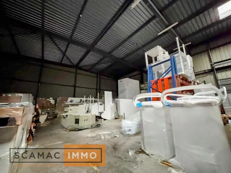 Industriel/Logistique dans Le Plessis-Pâté à louer - Photo de l’immeuble – Image 3 sur 5