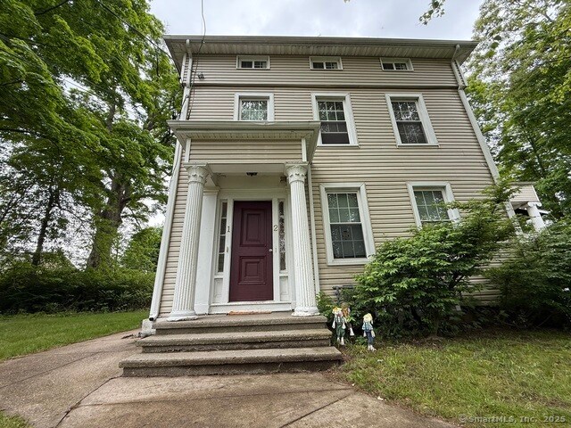 131 W Main St, Plantsville, CT à vendre - Photo de l’immeuble – Image 3 sur 13