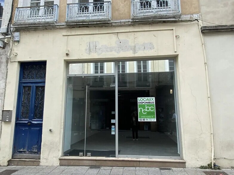 Local commercial dans Chalon-sur-Saône à louer - Photo de l’immeuble – Image 3 sur 6