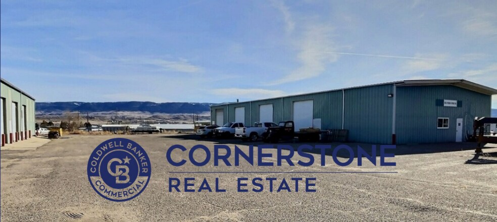 4155 Poison Spider Rd, Mills, WY à louer - Photo de l’immeuble – Image 1 sur 6