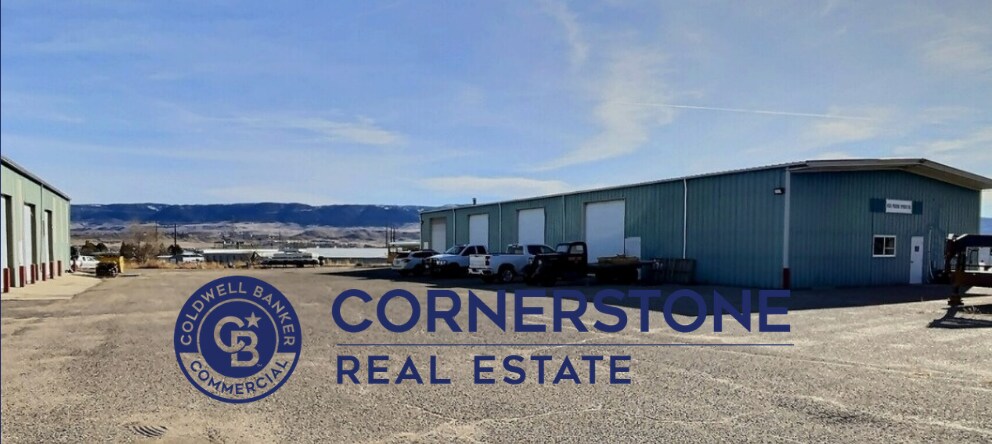 4155 Poison Spider Rd, Mills, WY à louer Photo de l’immeuble– Image 1 sur 7