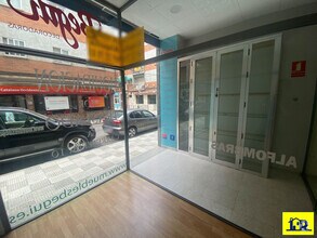 Local commercial dans Cuenca, Cuenca à louer Photo intérieure– Image 1 sur 6
