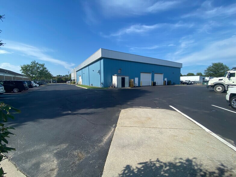 2649 Production Rd, Virginia Beach, VA à vendre - Photo de l’immeuble – Image 2 sur 17
