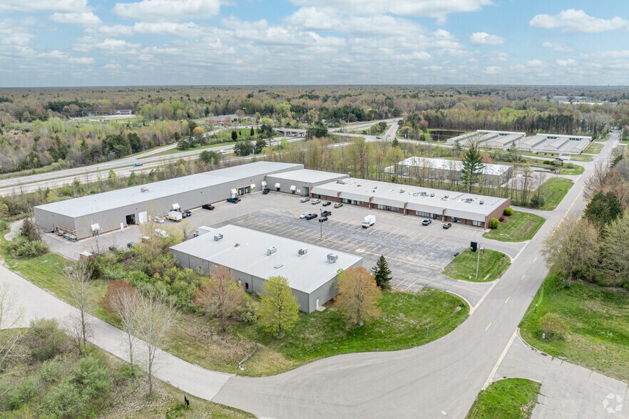 6500-6552 Schamber Dr, Muskegon, MI à louer - Aérien – Image 2 sur 4