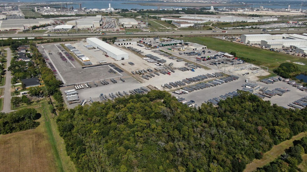 11100 Highway 225, La Porte, TX à vendre - Aérien – Image 2 sur 3