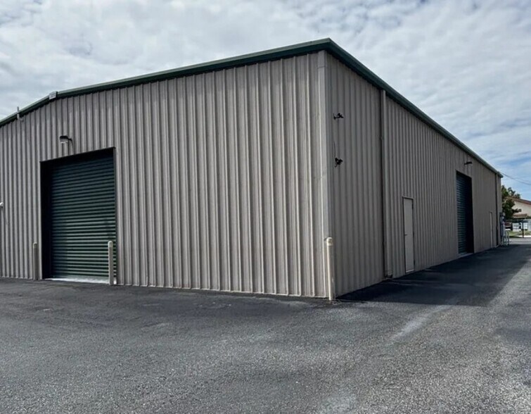 18842 Sakera rd, Hudson, FL à louer - Photo intérieure – Image 2 sur 8