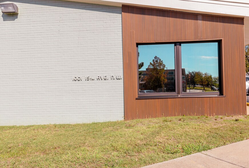 Medical Office portefeuille de 2 biens à vendre sur LoopNet.fr - Photo de l’immeuble – Image 2 sur 36