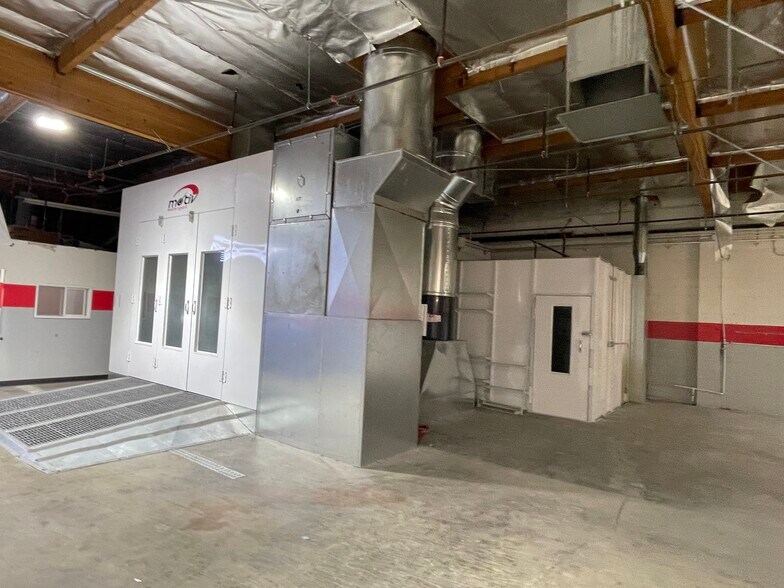 21410 Parthenia St, Canoga Park, CA à louer - Photo de l’immeuble – Image 3 sur 22