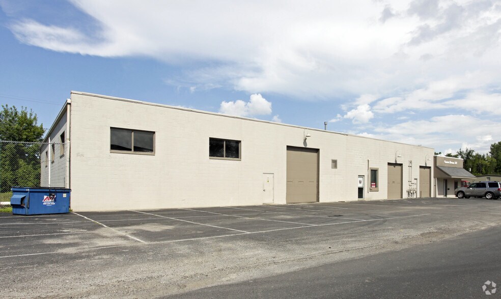 111 Burbank Dr, Toledo, OH à louer - Photo de l’immeuble – Image 2 sur 2