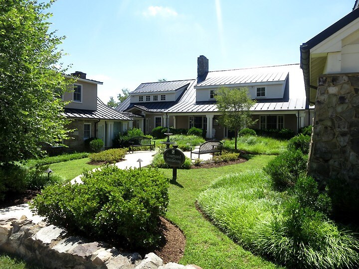10 N Pendleton St, Middleburg, VA à vendre - Photo de l’immeuble – Image 3 sur 4