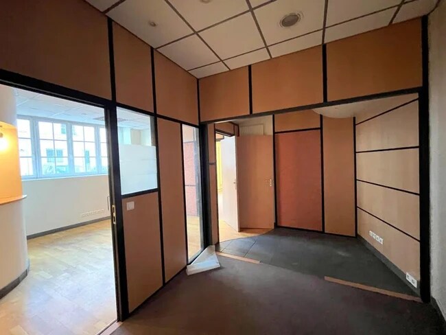 Plus de détails pour Rue De La Grande Fontaine, Saint-Germain-en-Laye - Logement à vendre
