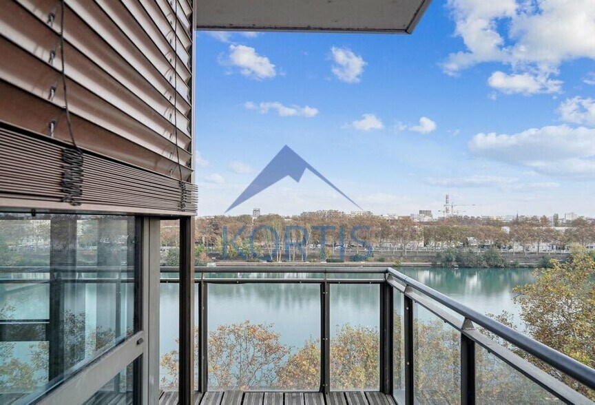 19 Quai Perrache, Lyon à vendre - Photo de l’immeuble – Image 2 sur 10