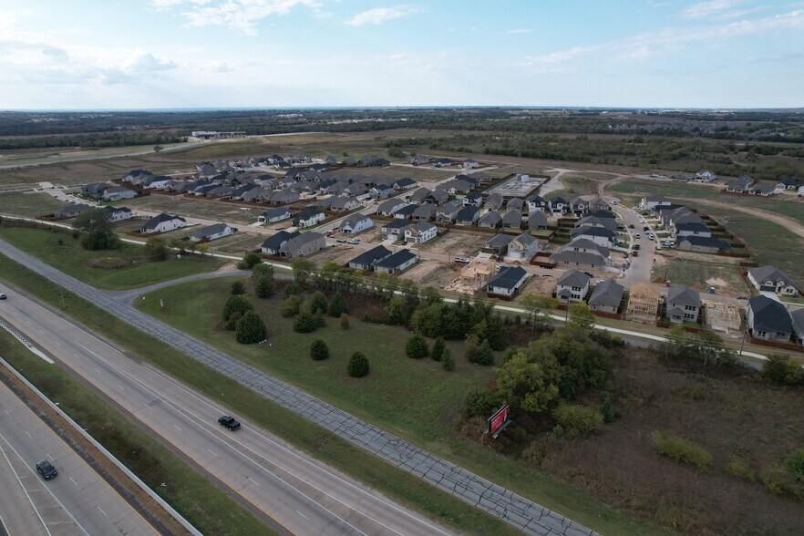 400 W US Hwy 82, Sherman, TX à vendre - Photo de l’immeuble – Image 3 sur 17
