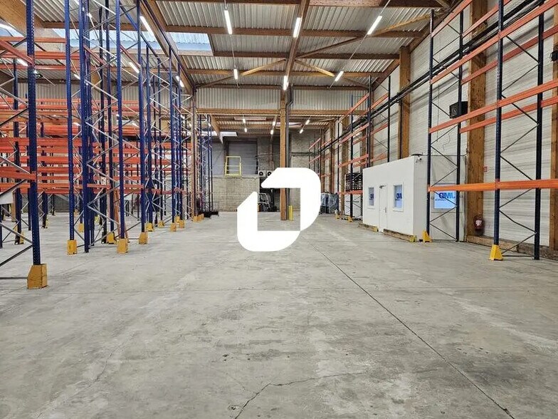 Avenue Beaumontoir, Louvres à louer - Photo de l’immeuble – Image 3 sur 13