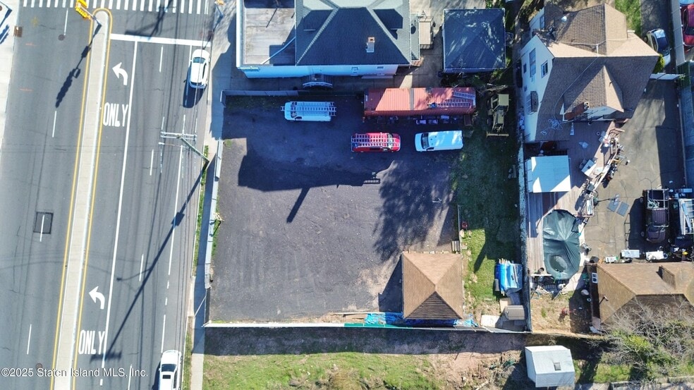 4185 Hylan Blvd, Staten Island, NY à louer - Photo de l’immeuble – Image 3 sur 5