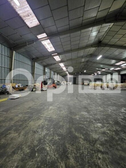 Industriel/Logistique dans Muizon à louer - Photo intérieure – Image 2 sur 9