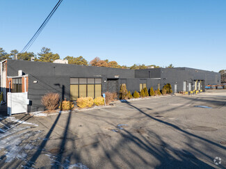 Plus de détails pour 110 Emjay Blvd, Brentwood, NY - Industriel/Logistique à louer