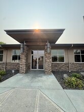 8121 W Grandridge Blvd, Kennewick, WA à louer Photo intérieure– Image 1 sur 16