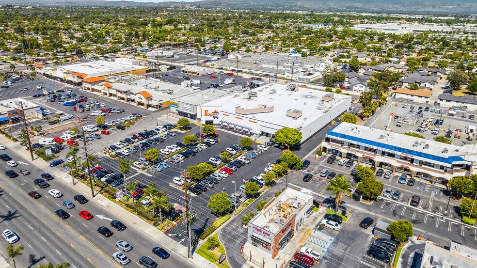 2445 S Bristol St, Santa Ana, CA à vendre - Aérien – Image 3 sur 3