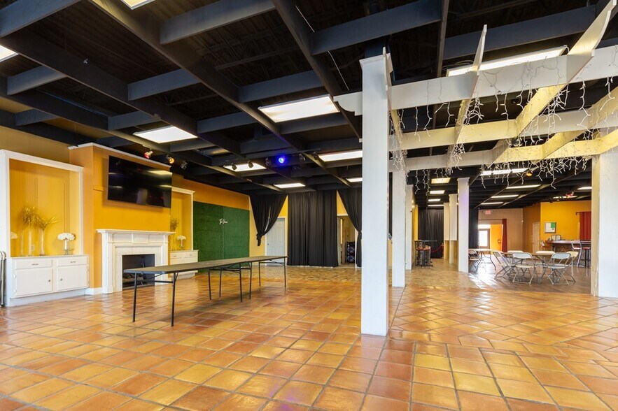 113-115 E Broadway St, West Memphis, AR à vendre - Photo de l’immeuble – Image 3 sur 23