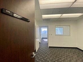 6464 W Sunset, Hollywood, CA à louer Photo intérieure– Image 1 sur 4