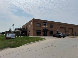 Plus de détails pour 103-114 S 11th St, West Des Moines, IA - Industriel/Logistique à louer