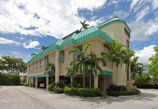 Plus de détails pour 2100 NW 2nd Ave, Boca Raton, FL - Bureau/Local commercial à louer