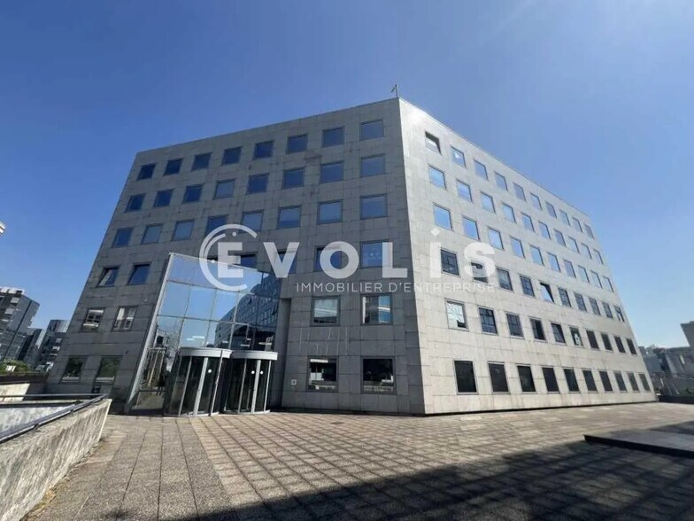 Bureau dans Noisy-le-Grand à louer - Photo de l’immeuble – Image 1 sur 24