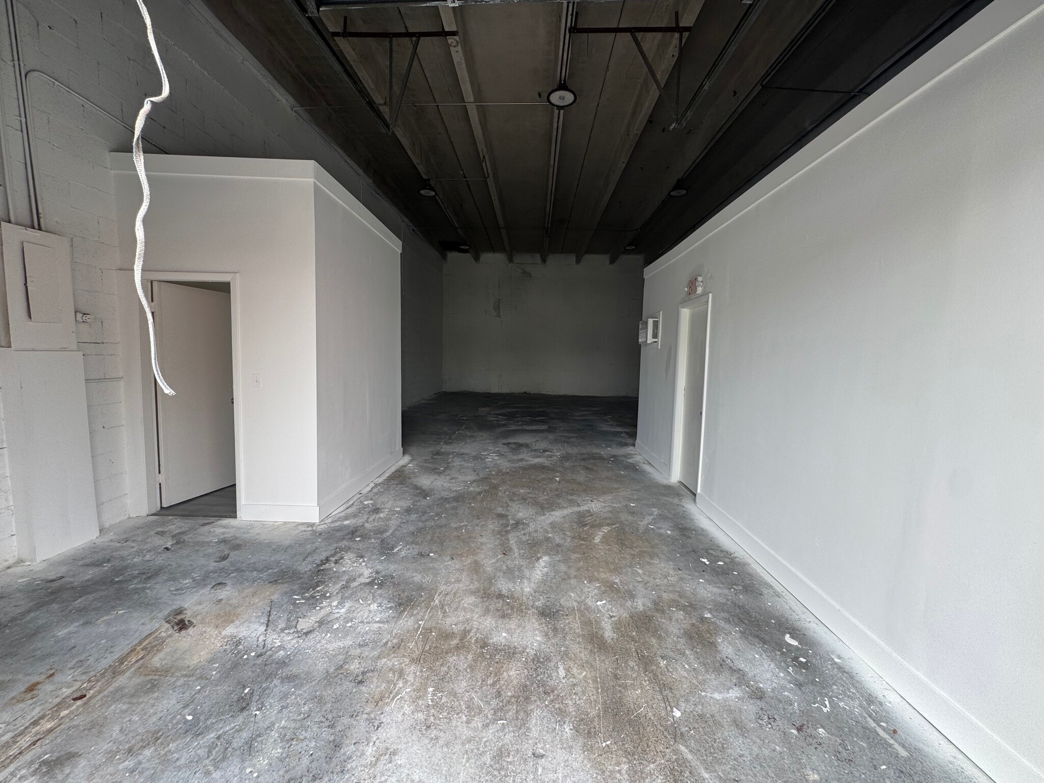 7403 NW 7th St, Miami, FL à louer Photo intérieure– Image 1 sur 4