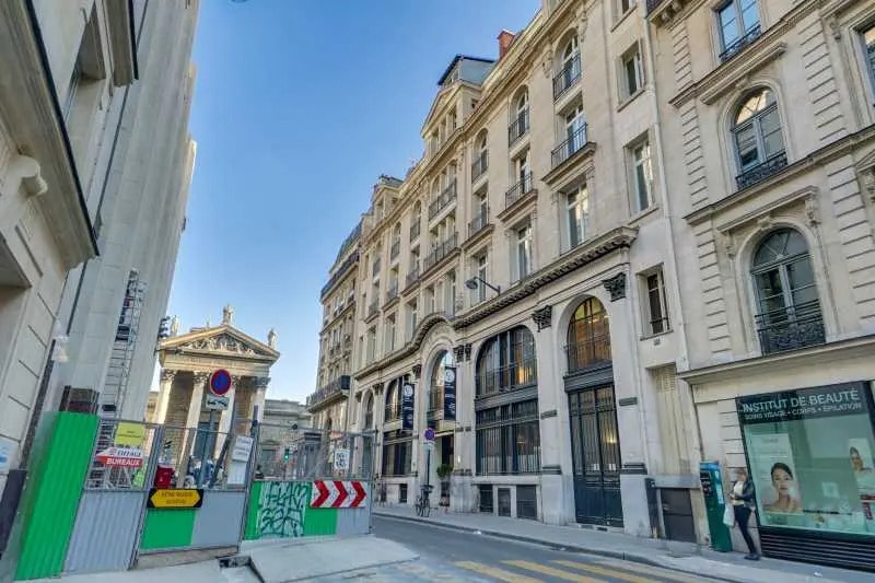 54-56 Rue Laffitte, Paris à louer - Photo de l’immeuble – Image 1 sur 11