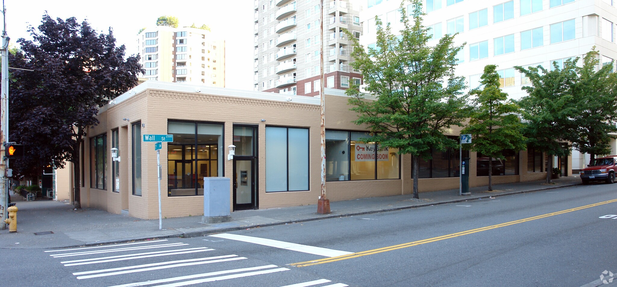 2500 1st Ave, Seattle, WA à louer Photo principale– Image 1 sur 4