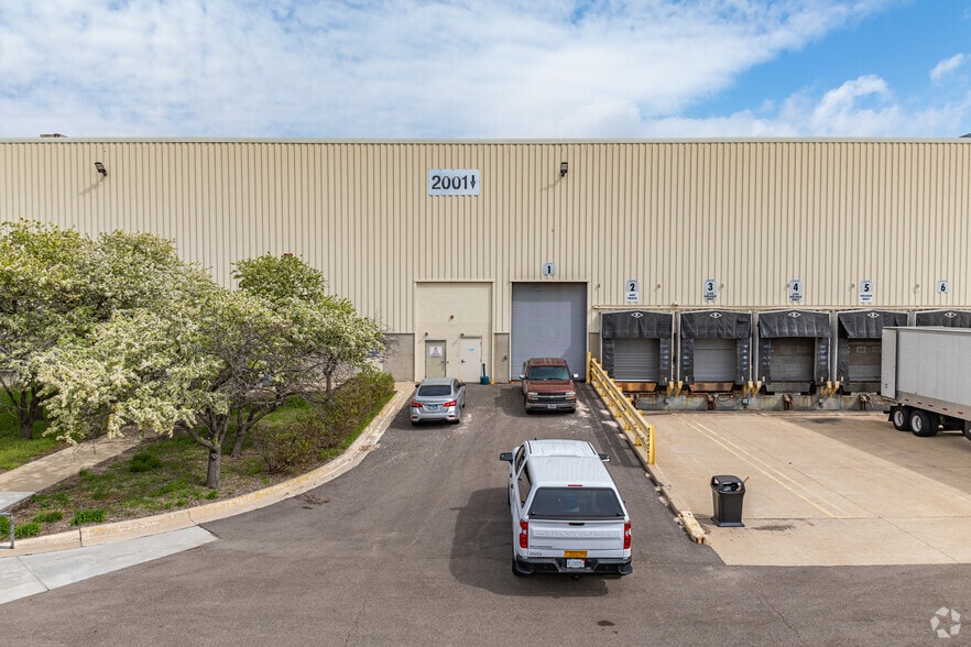 2001 Baseline Rd, Montgomery, IL à louer - Photo de l’immeuble – Image 3 sur 5