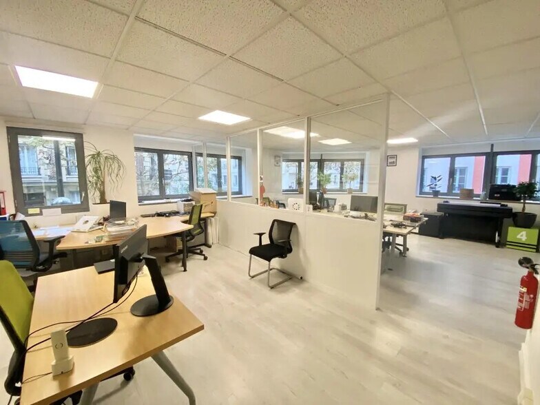 Bureau dans Boulogne-Billancourt à louer - Photo de l’immeuble – Image 2 sur 8
