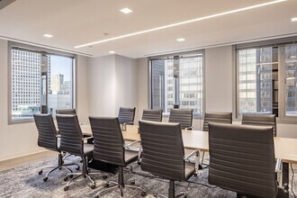 311 S Wacker Dr, Chicago, IL à louer Photo intérieure– Image 2 sur 4