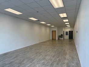 7449 Airport Blvd, Mobile, AL à louer Photo intérieure– Image 1 sur 3