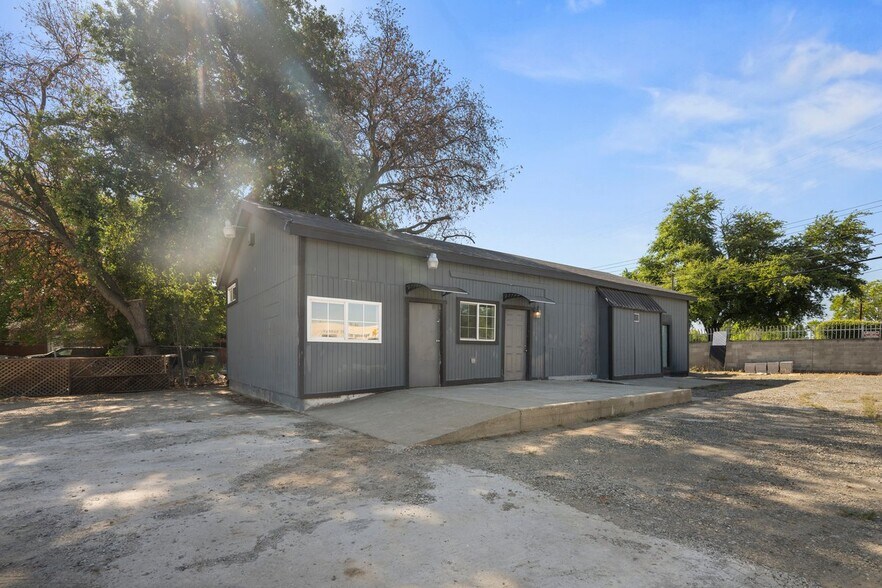 3300 27th Ave, Sacramento, CA à vendre - Photo de l’immeuble – Image 2 sur 5