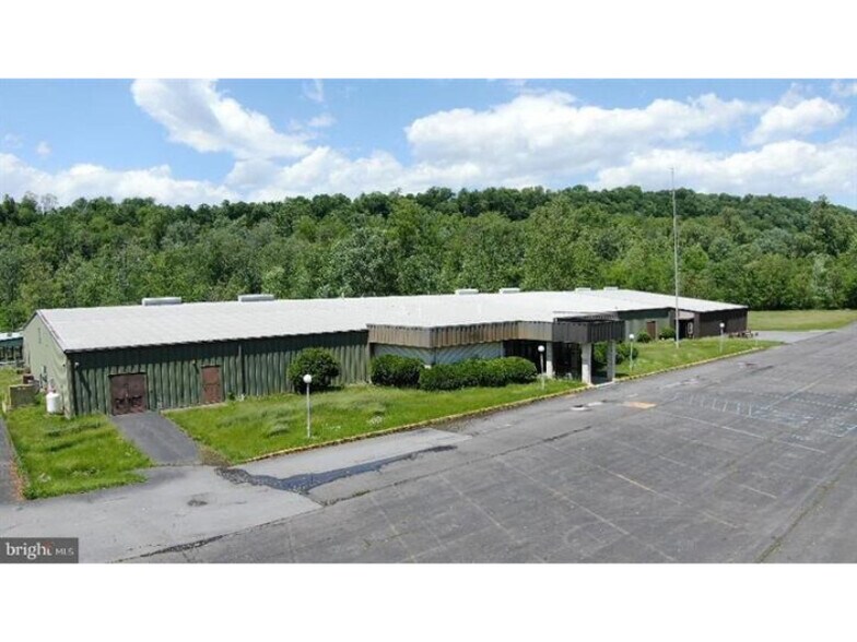 80 Brady Ln, Lewistown, PA à vendre - Photo de l’immeuble – Image 1 sur 25