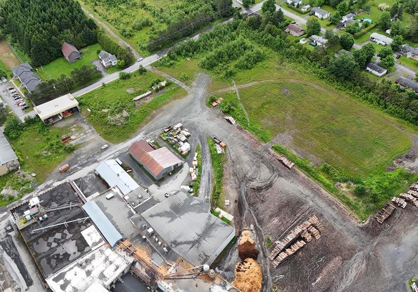 3408 Rue la Fontaine, Lac-megantic, QC à vendre - Photo de l’immeuble – Image 3 sur 7