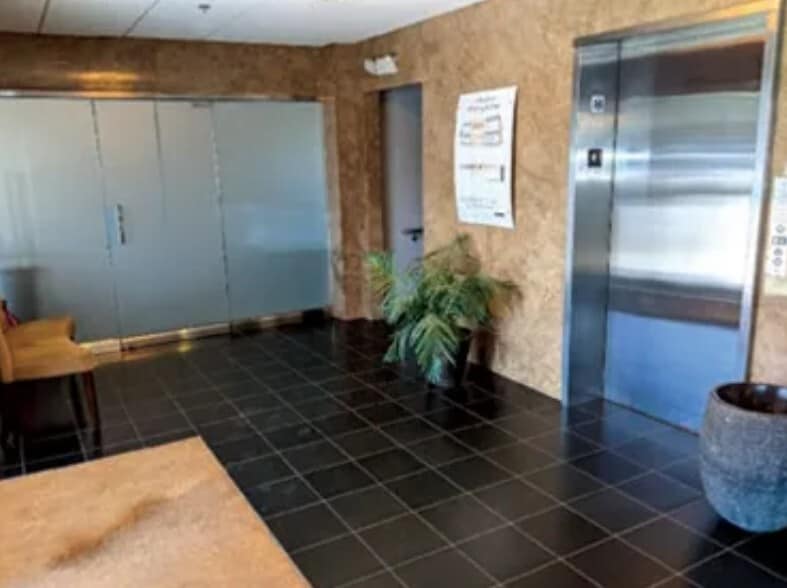 187 Lexington St, Waltham, MA à vendre Photo intérieure– Image 1 sur 1